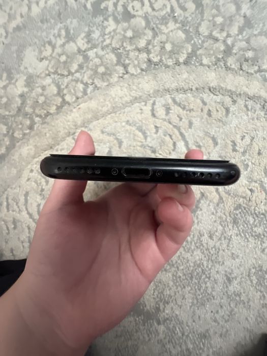 IPhone Se2 98% 128 tali