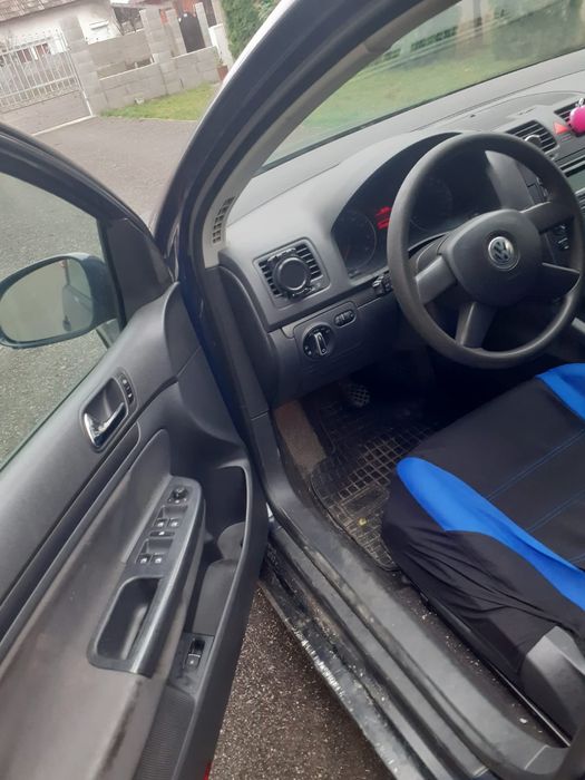 Volkswagen golf 5 1,6 benzina