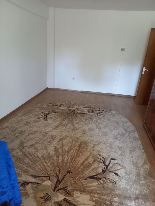 Vand garsoniera in Caracal zona H.C.C. langa magazinul Lidl