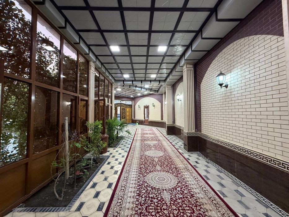 Tayyor 4 sotiqli uchaska sotiladi