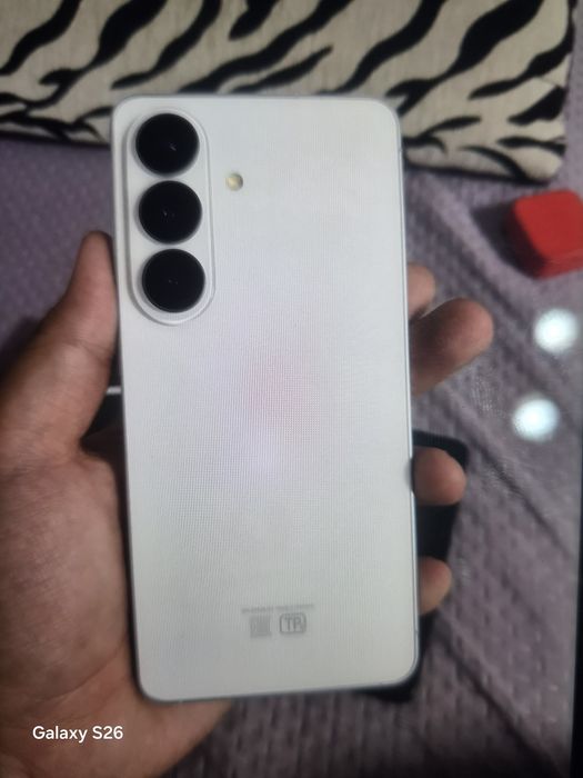 Samsung s26 Белый