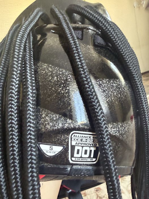 Продаю мотошлем Predator