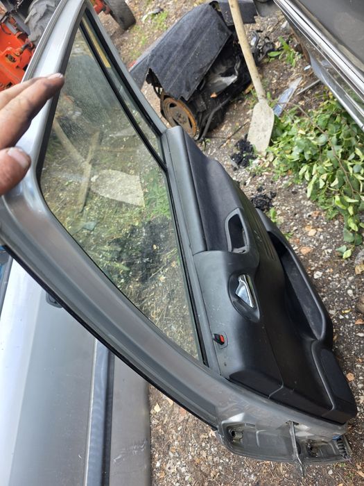 Врати за Opel Zafira A