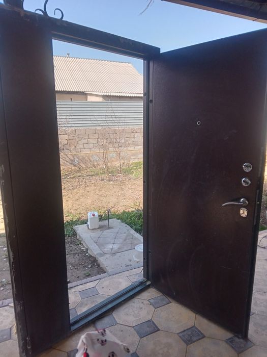 Бу двойной есіктер