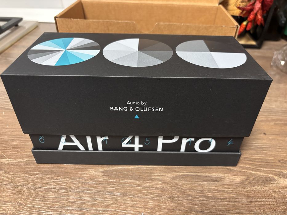 RayNeo Air 4 Pro Ochelari AR