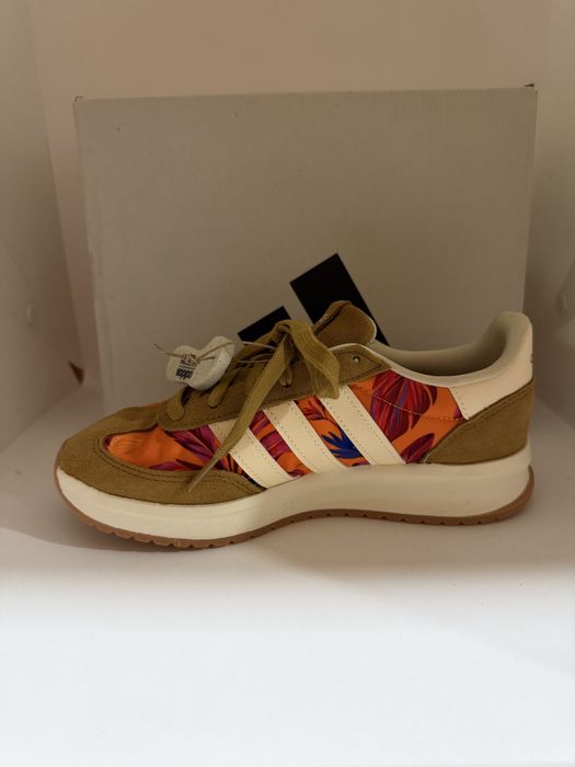 Последен брой! N°38 2/3 Adidas маратонки