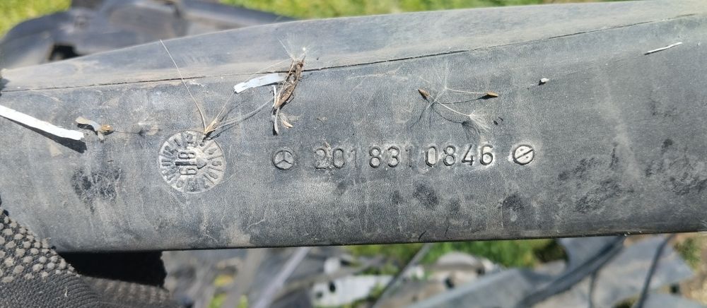 Б/У запчасти на Мерседес 190