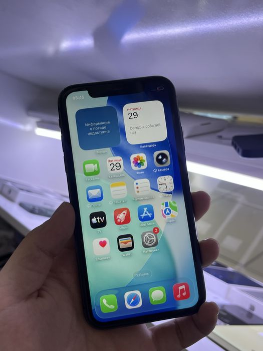 iPhone 11 в отличном состоянии