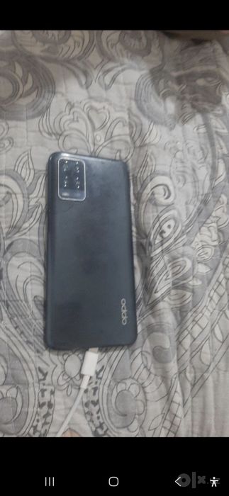 Телефон сотилади