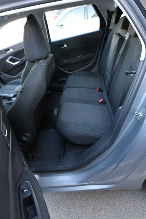 Peugeot 308SW/2016/1.6hdi/90cai