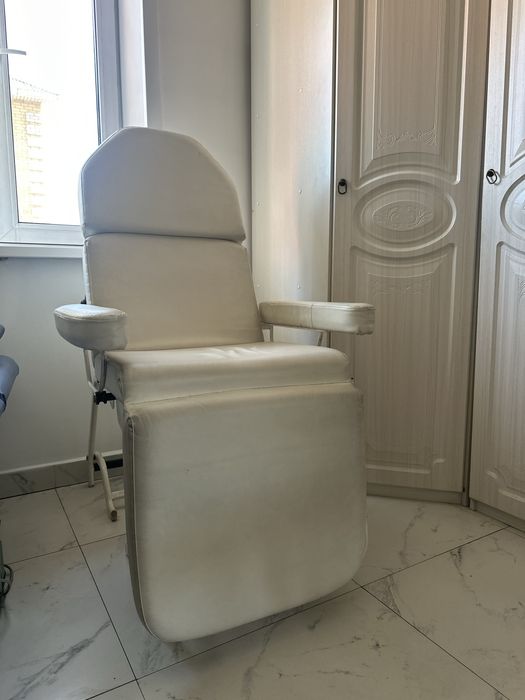 Кушетка для наращивание ресниц б/у