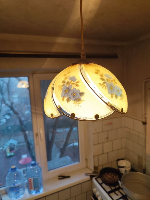 Люстра  продам б/у советский