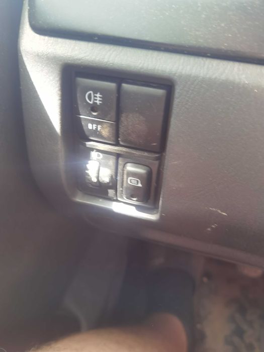 Mașina Suzuki grand vitara 2004 2.0 benzina