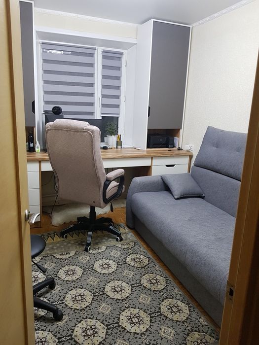 4ех комнатная в мкн. Степной-1