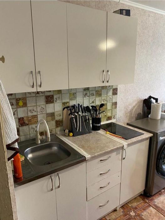 Продам комнату в общежитии район СКГУ