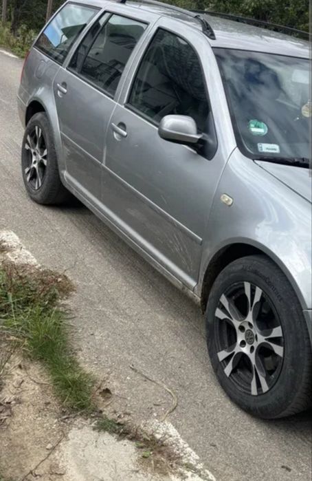 Dezmembrez Wv Golf 4 ,1.9 tdi , din  2006, cod motor AXR