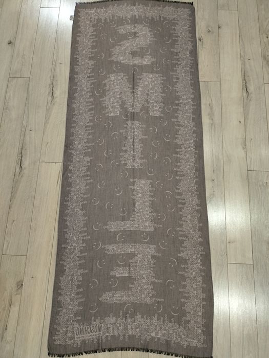 Шарф вискоза от MOSCHINO