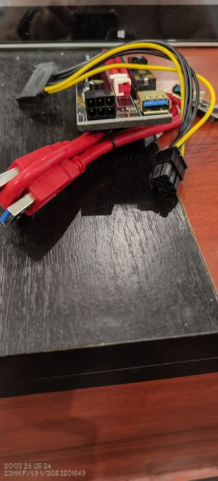 PCI-E RISER card dedicat mining. Versiunea 009S compatibil PCI-E Expre