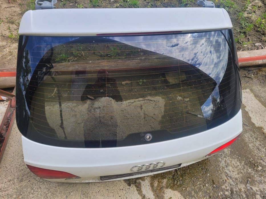 Vând haion Audi a 4 b8 în stare perfecta