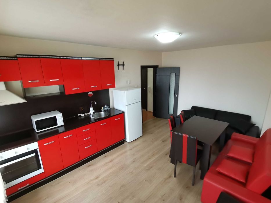 Дава се под наем Едностаен апартамент в Бургас, Меден рудник - зона А - 42 кв.м за 153 € - Снимка #1