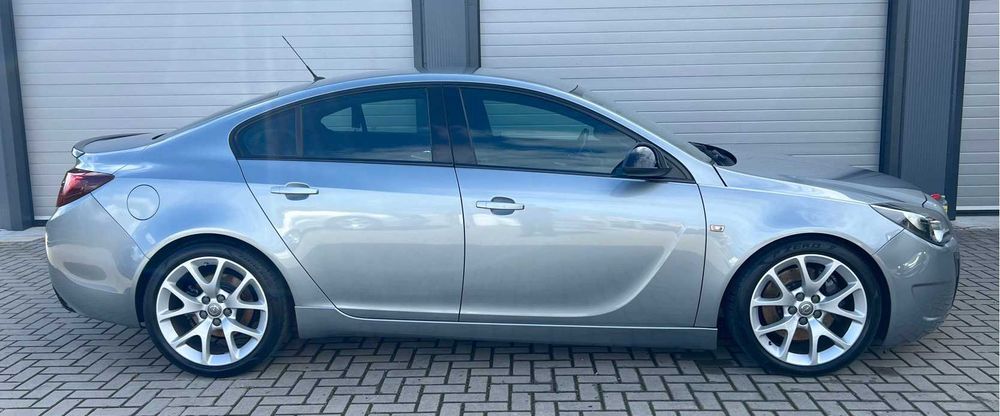 Opel Insignia OPC