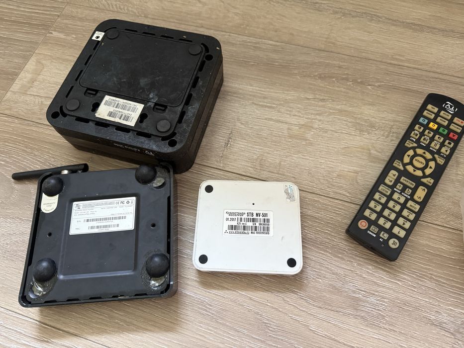 Продам тв приставки