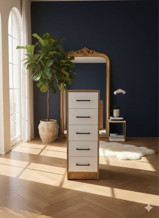 Комод с пятью ящиками из ЛДСП