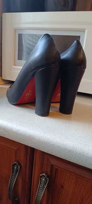 Дамски обувки на ток