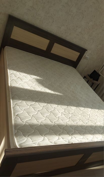 Продам срочно кровать двухспальн