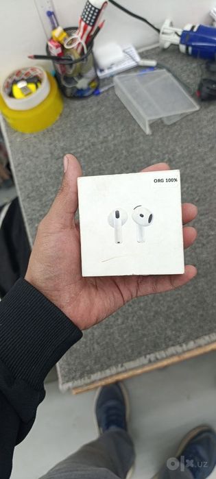 Apple Air Pods 4
