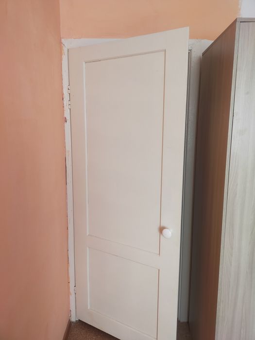 Продам двери межкомнатные