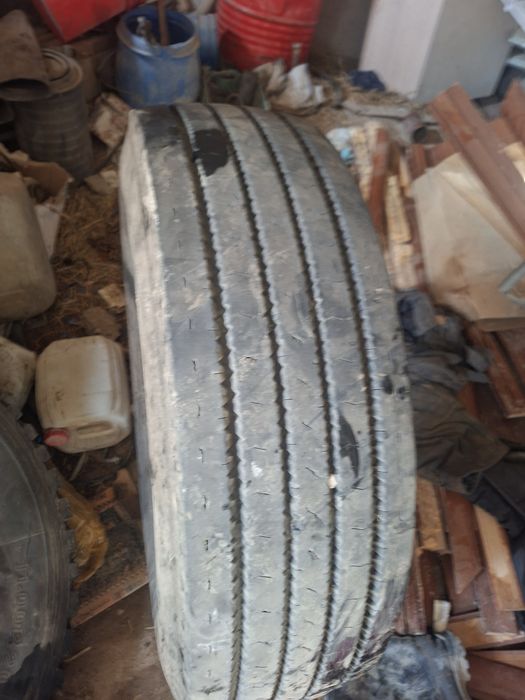 Камаздың балондары бар