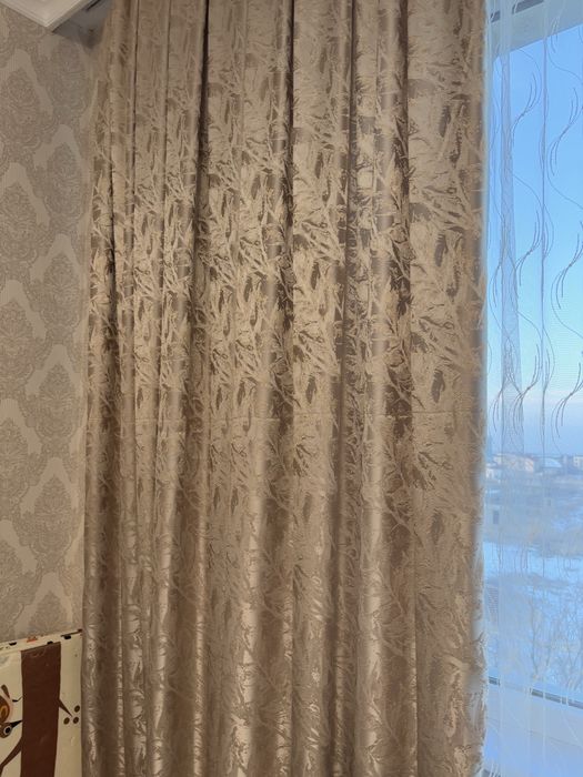 Шторы вместе с тюлем