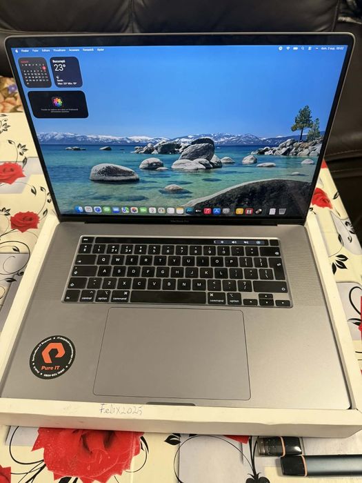 Mac Book Pro2019 500 gb 32 RAM 16.2 ecran