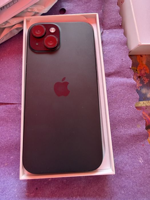 Vand iphone 15 ca nou