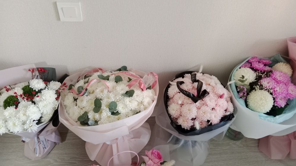 Продам этот свежий букет