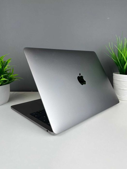 MacBook Pro 2019, 1265а63705