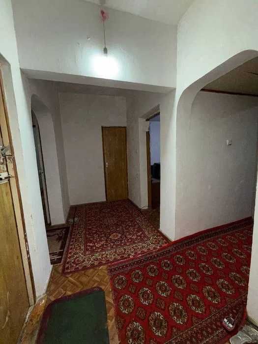 Каракамыш1/4  3хкомнатная 3/3/9   70m2  65.000$