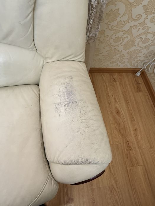 Продам диван с креслом