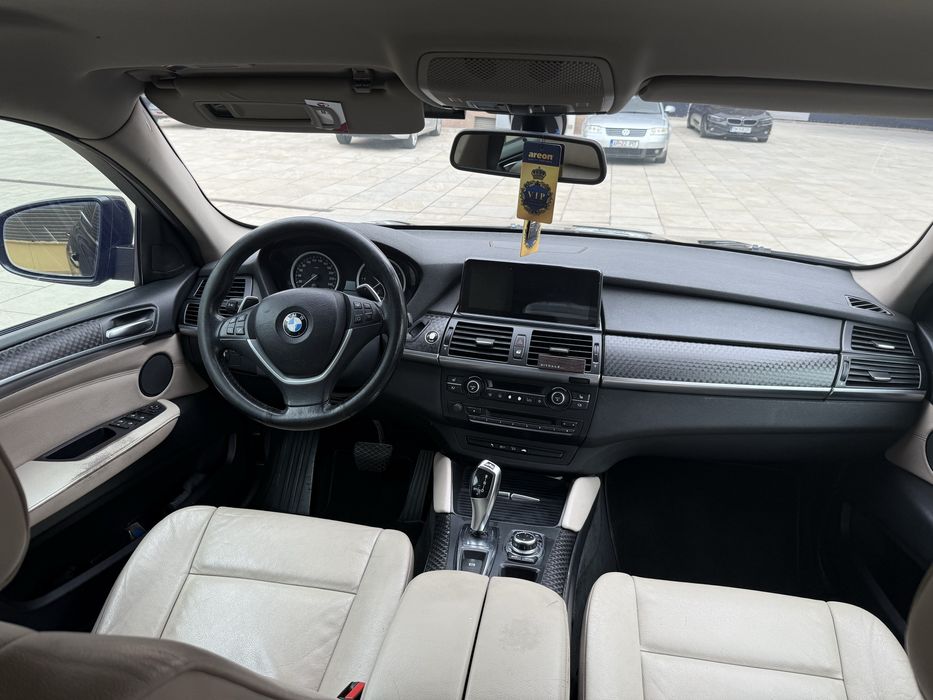 BMW X6 3.0 D o singură turbină