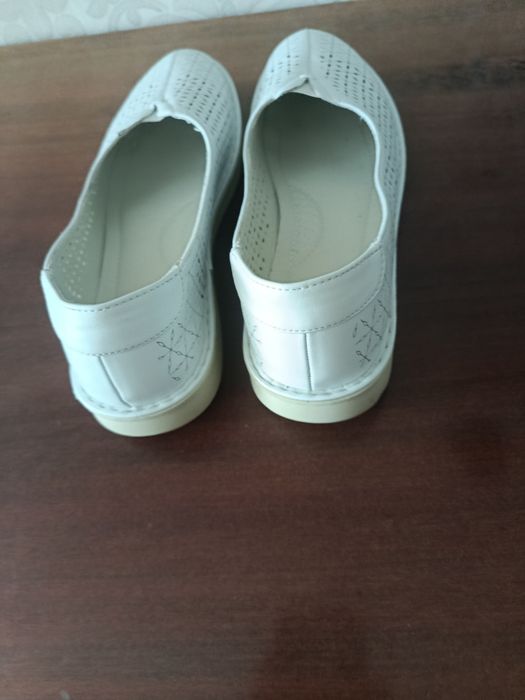 Продам новые туфли.