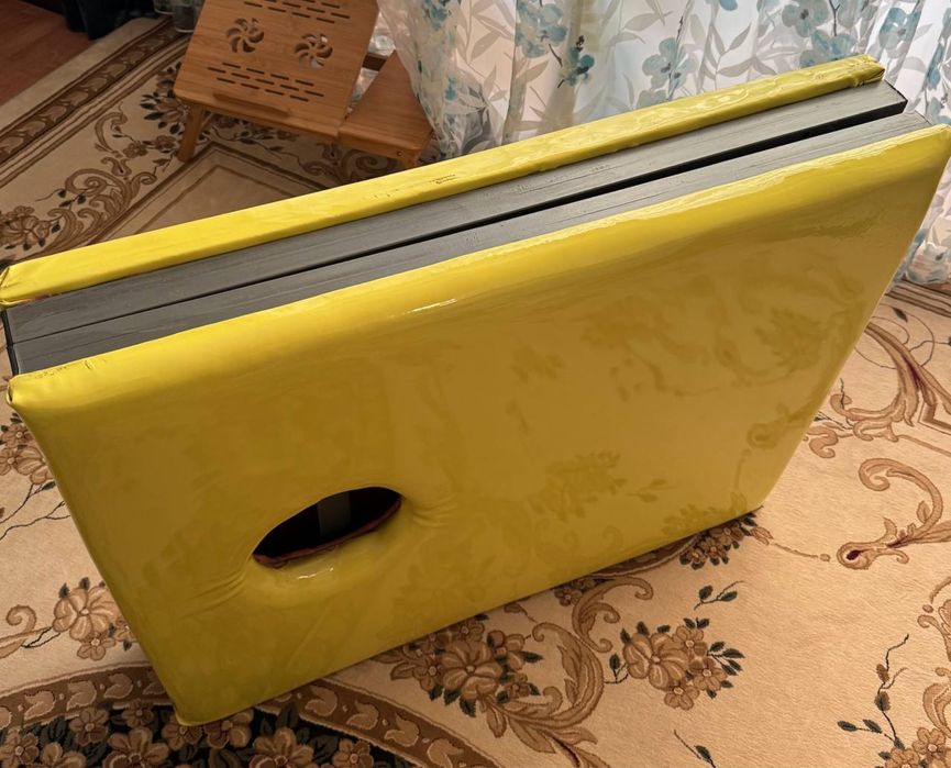 Продается массажный столик