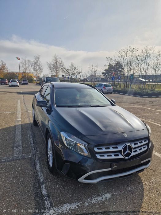 Mercedez Benz GLA 180 2019