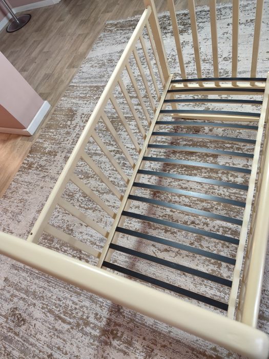 Продам детскую кроватку.