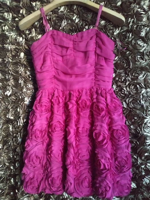 Платья нарядные на выпускной