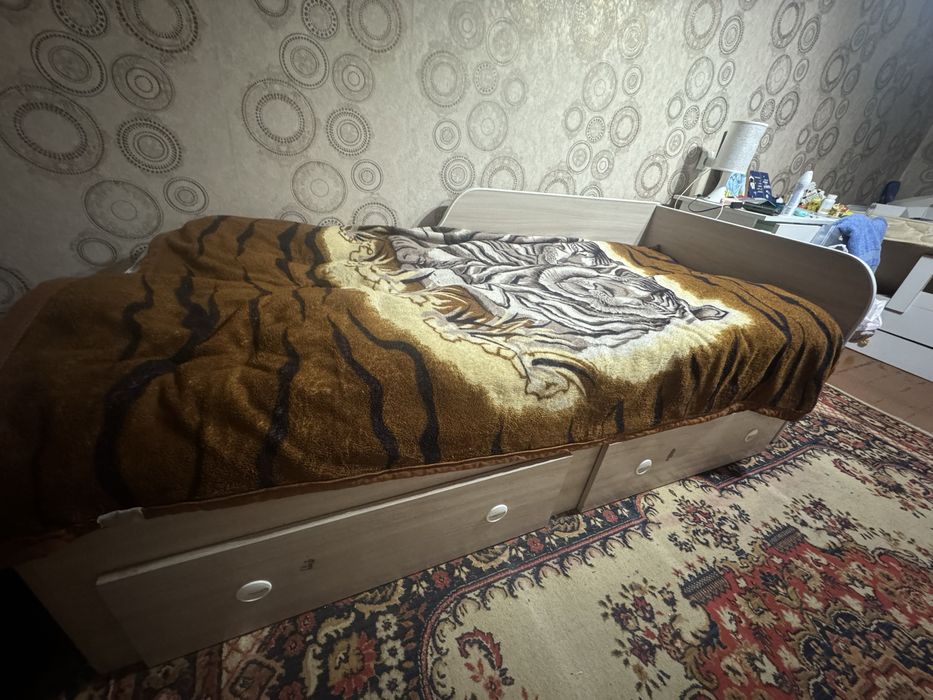 Продам 1,5 сп кровать