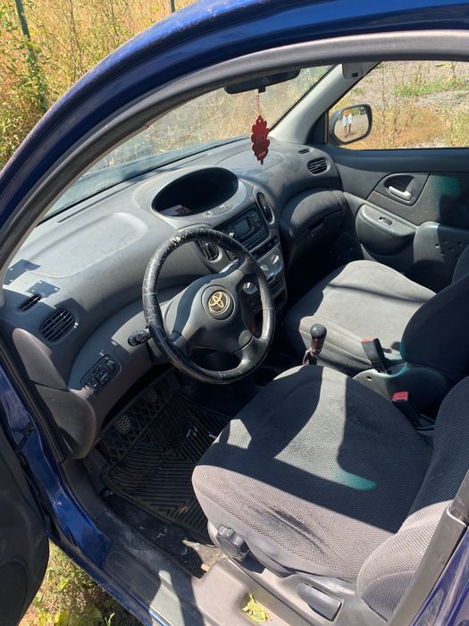 Toyota Yaris Verso 1.3vvti 2003г