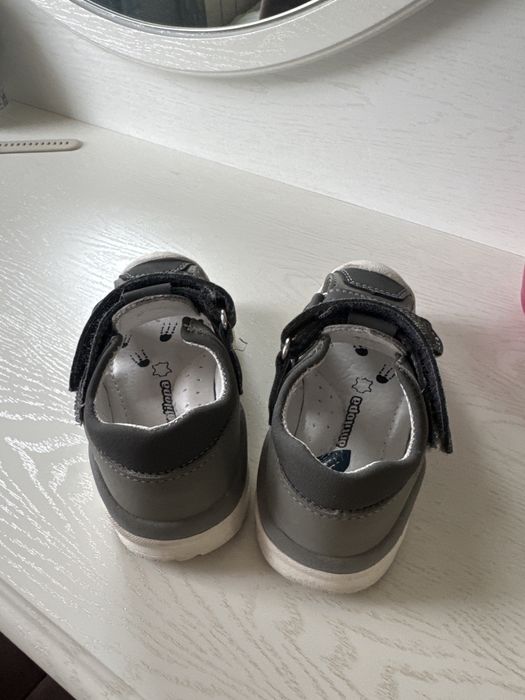 Сандали детские