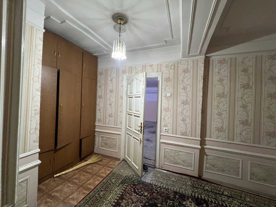 Продаётся квартира СВОЯ: Караташ 2/2/12 Чакар махалла (без посред.)