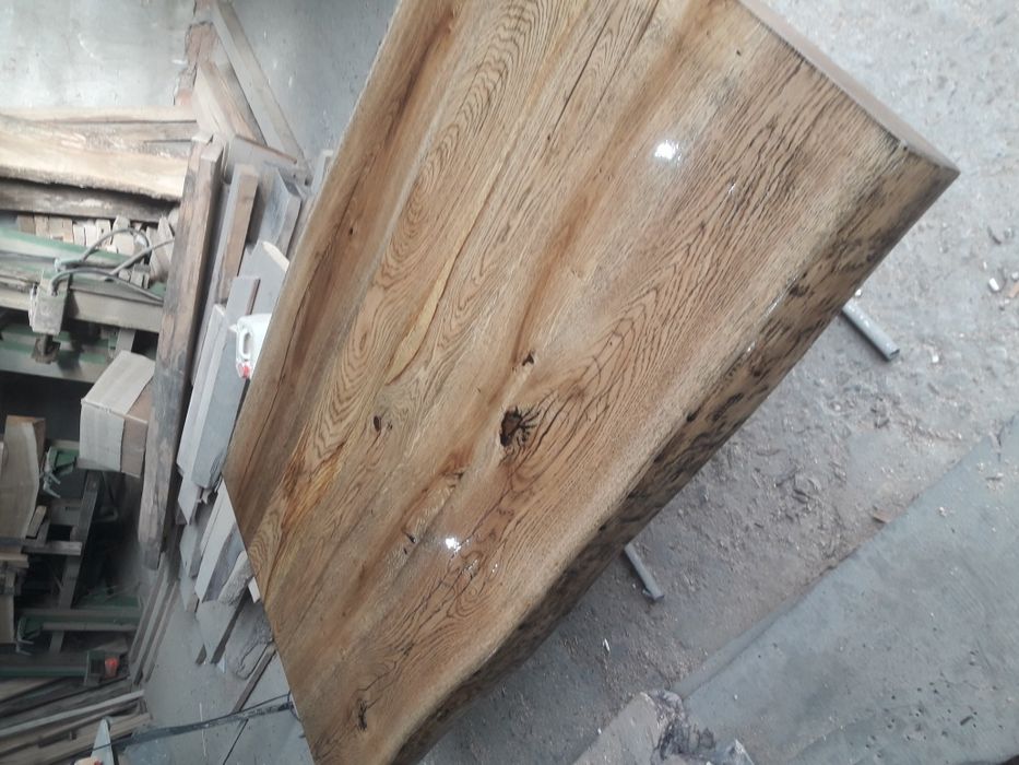 Масивен плот от дъб с черна тинта